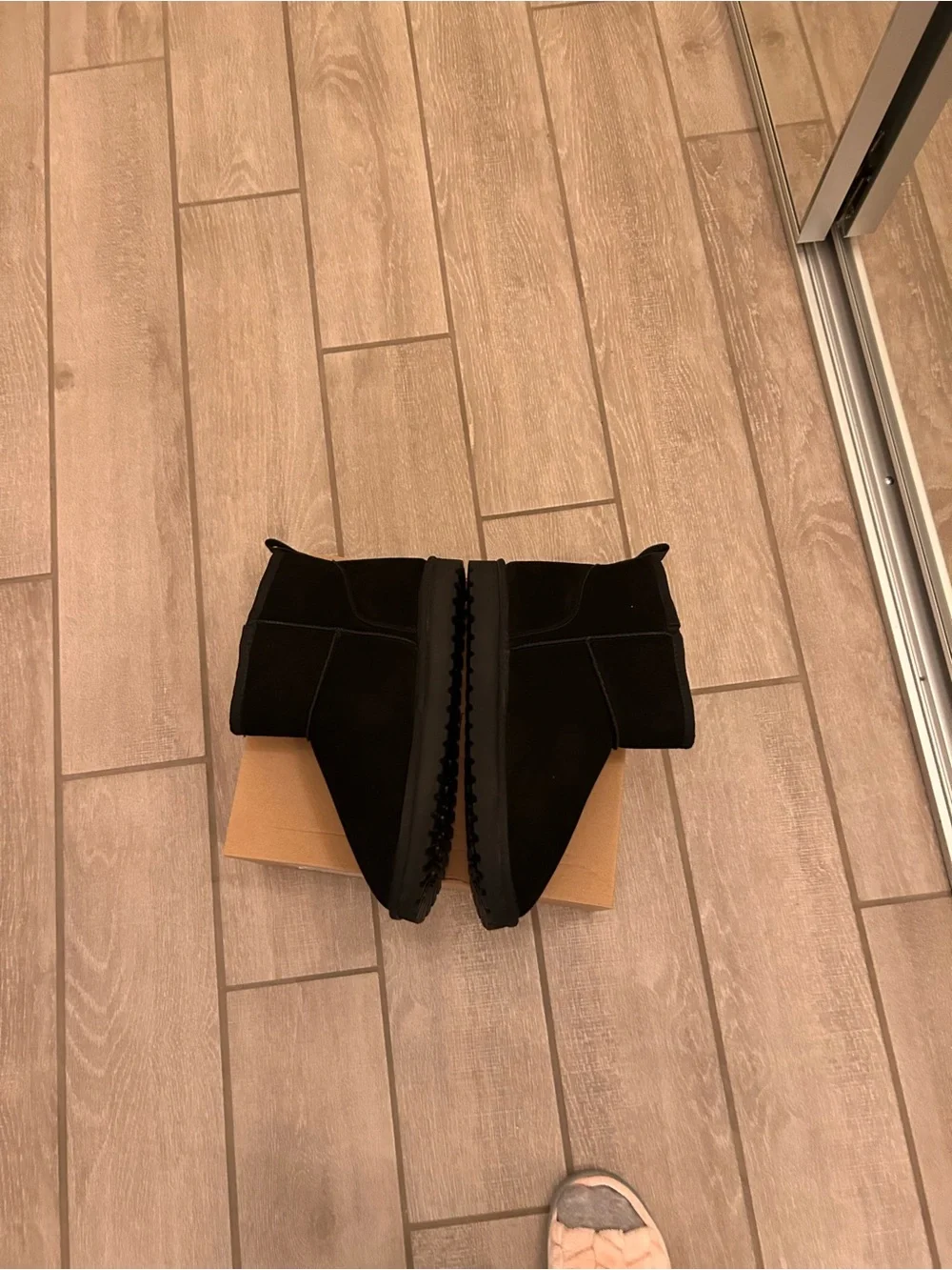 Men’s Mishansha Black Slip-On Ankle Boots with Pull Tab